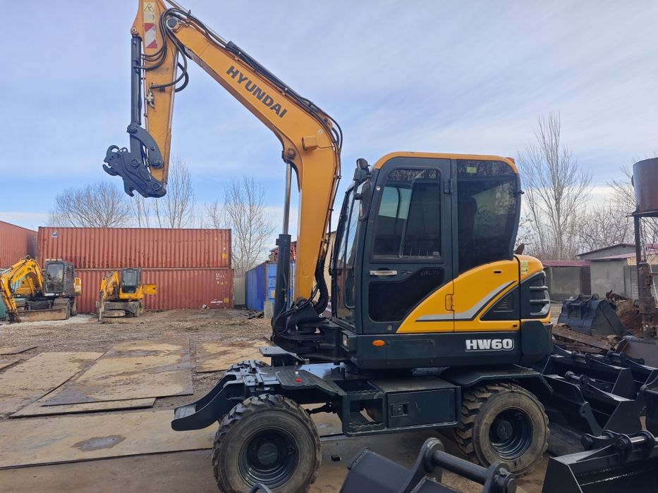 Экскаватор Hyundai HW60