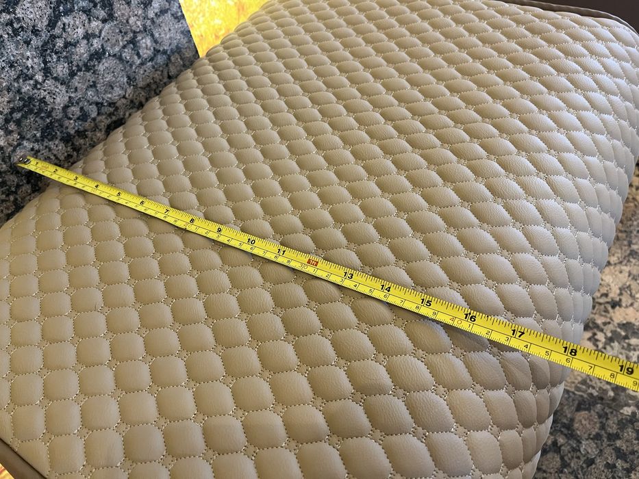 Луксозна пейка за антре, кожена табуретка (в две разновидности)