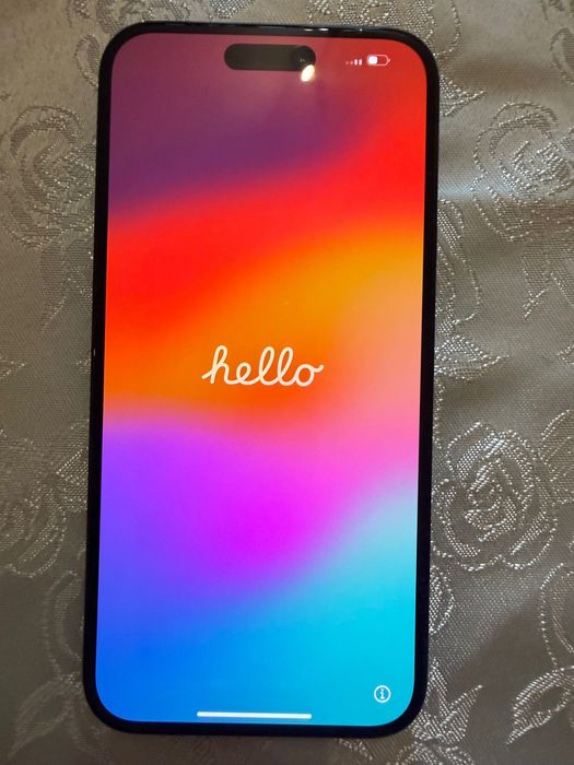 Продавам Iphone 15 Plus