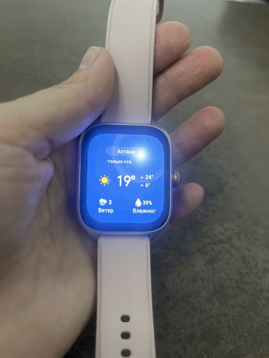 Смарт-часы Amazfit Active 45 мм золотистый