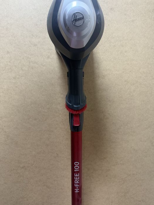 Безжична прахосмукачка Hoover HF122GPT