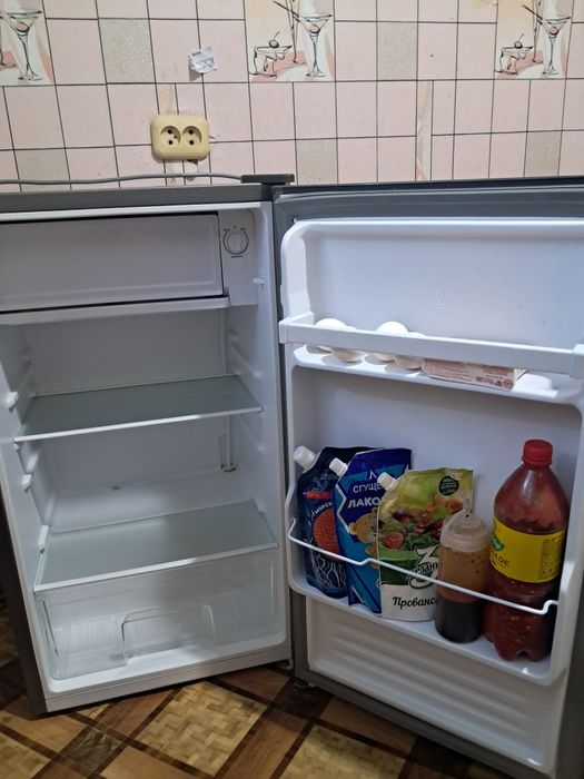 Холодильник маленький