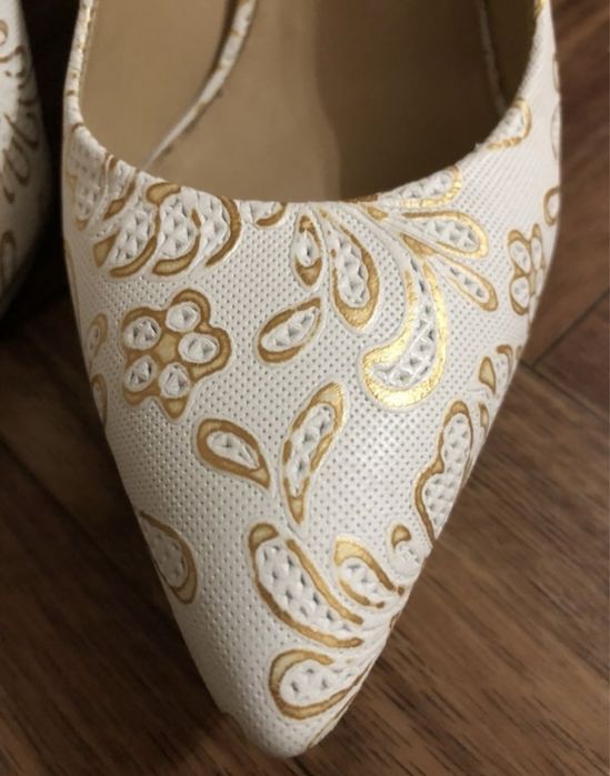 Обувь…………..