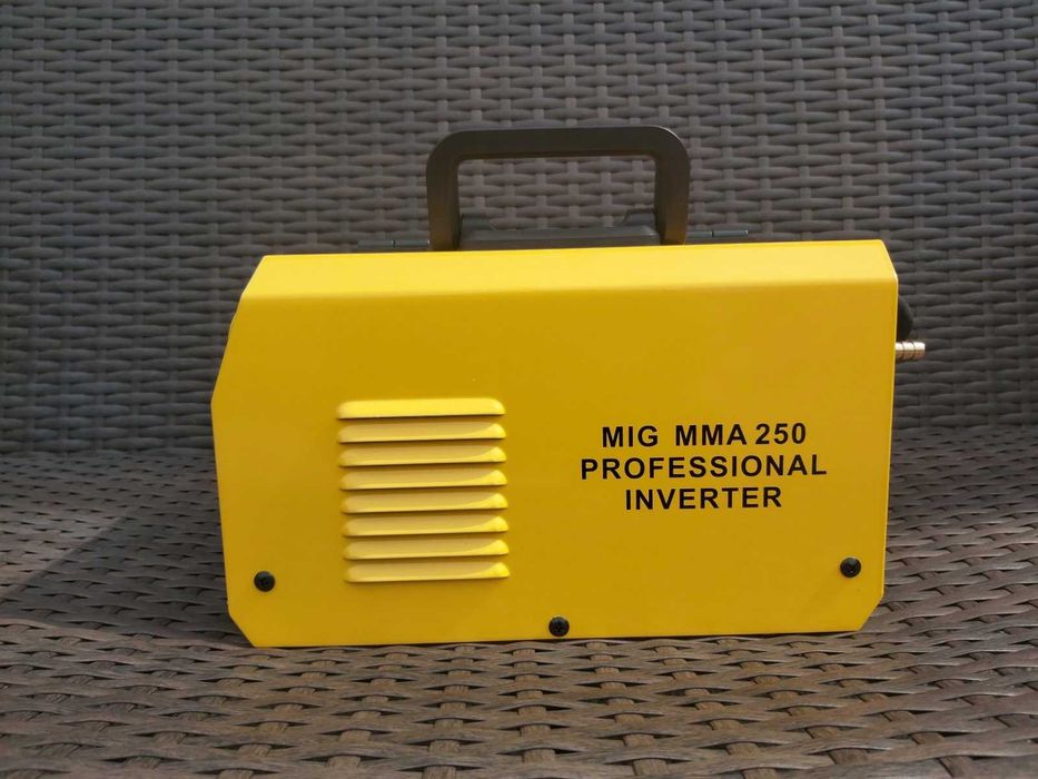 2в1 250А Електрожен + Телоподаващо Инверторно с дисплей с евро букса