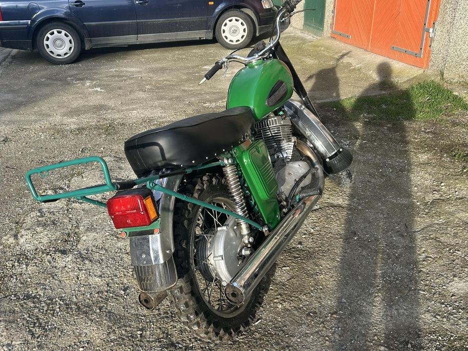 Продавам Иж Планета 2