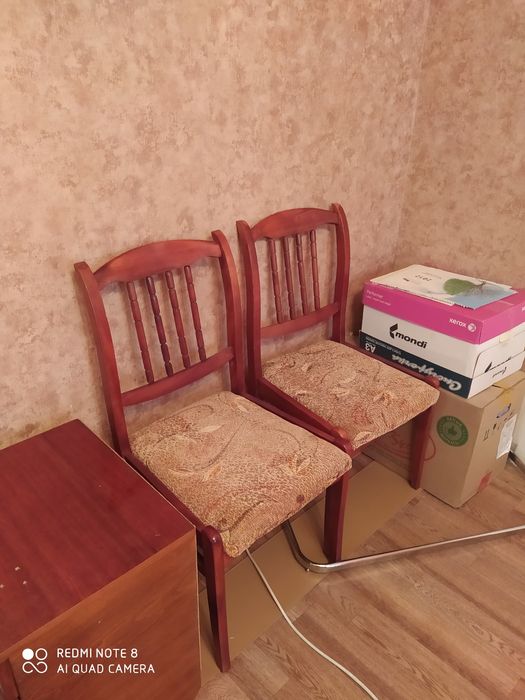 Стулья.Шкаф.Туалетный столик