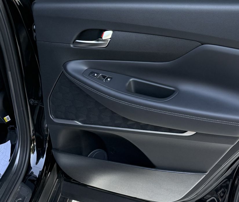 Hyundai Santafe yangi polniy bron va navarotlari bor