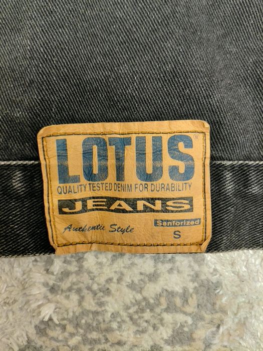 Oригинальная джинсовая куртка Lotus