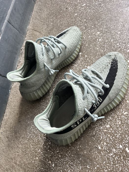 Vand adidasi yeezy