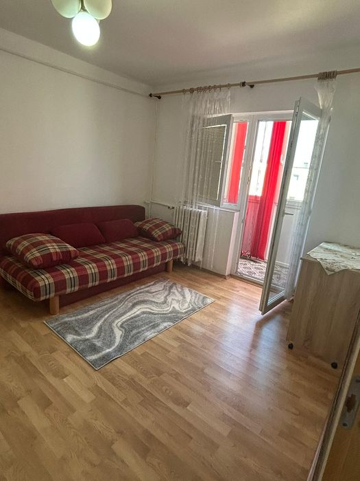 Inchiriez garsonera cofort1 pe iustin mariseu in apropiere de piata mica