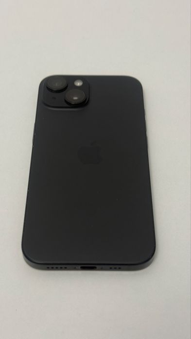 Iphone 15 128gb 92% baterie