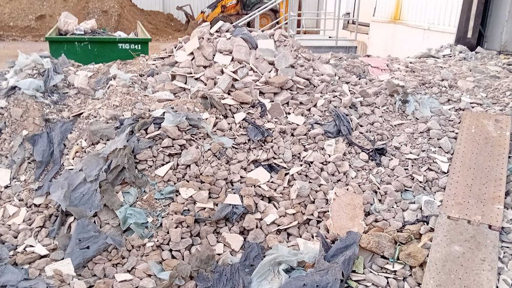 Container pentru gunoi, moluz, pamant, beton