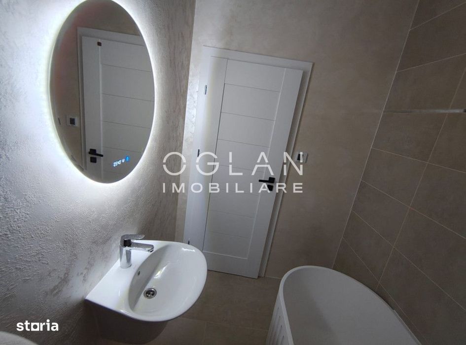 Penthouse 4 cam, terasa 78 mp, La Cheie, D. Stanca