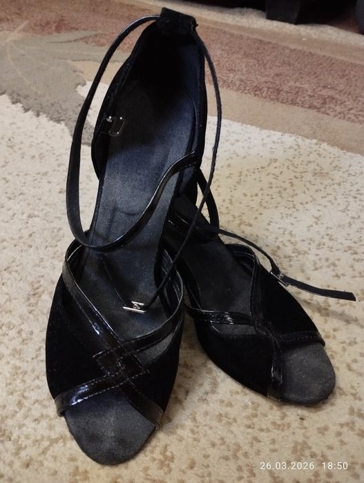 Продам туфли для танцев