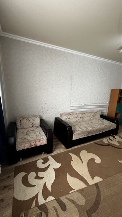 Отдам диван бесплатно самовывоз