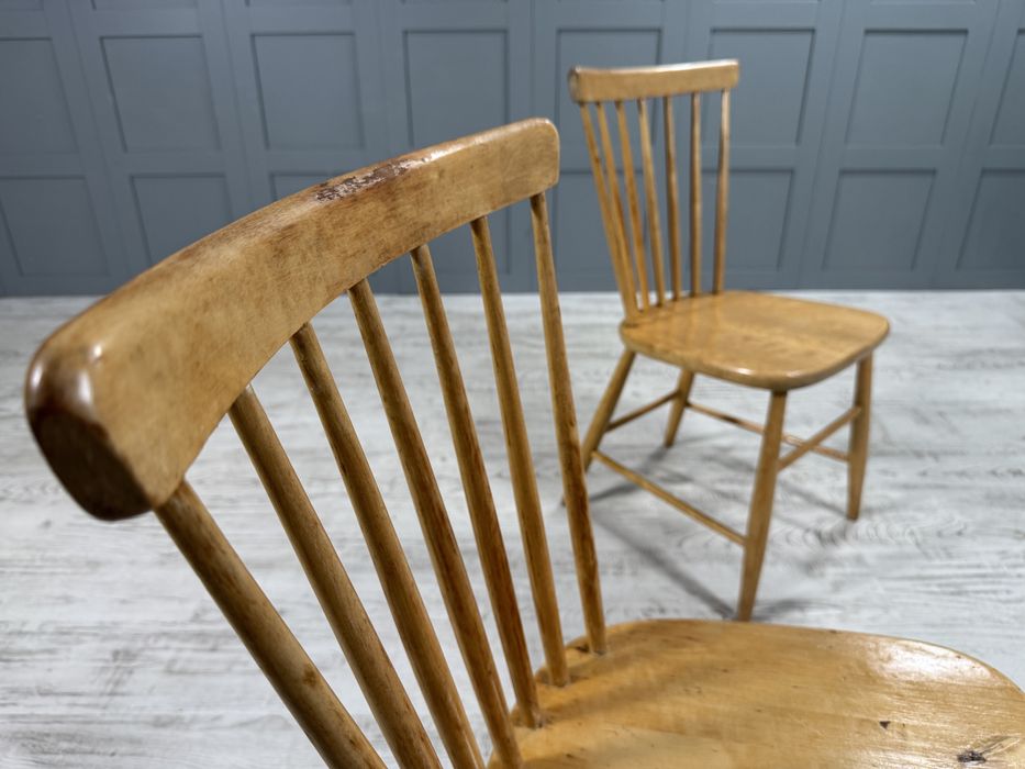 Чифт трапезни столове К009