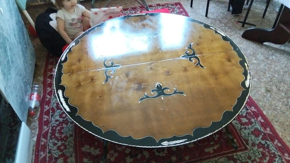 Продам стол новый, 70х70