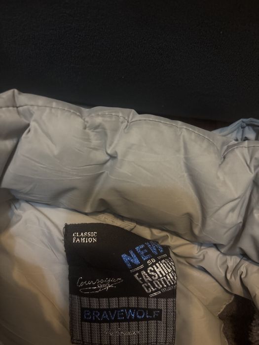 Мужская куртка серого цвета