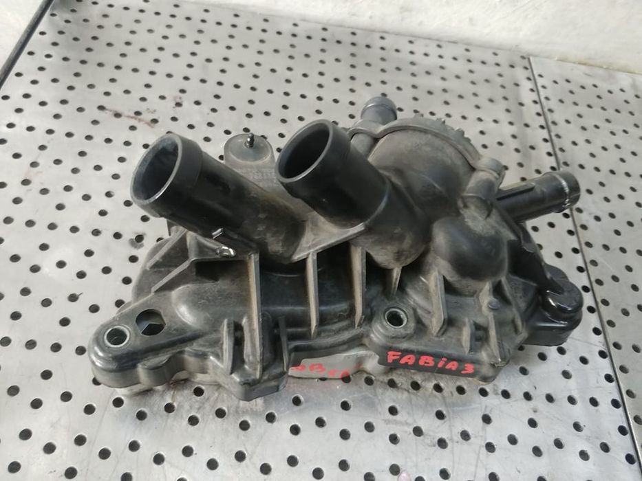 corp carcasa termostat 1.0 b chy vw polo 6r seat ibiza 4 skoda fabia 3  04c121042c