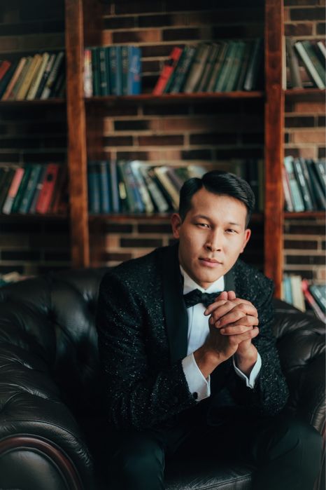 Тамада, асаба барлық мерекелік кештер