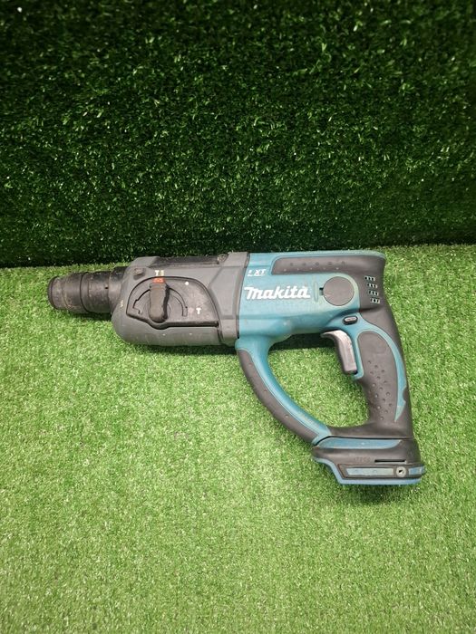 Перфоратор на Makita BHR202