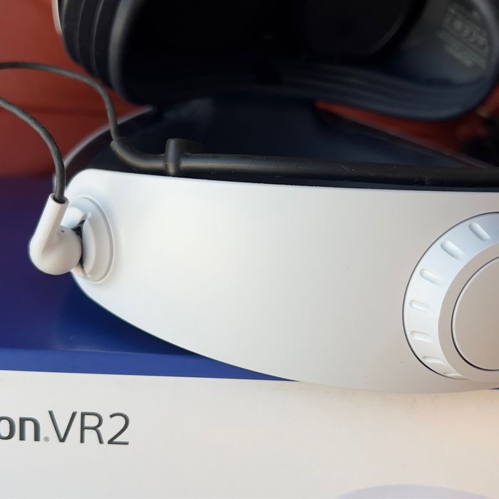 PlayStation VR2 (PSVR2), ca nou, inca în garanție + Joc Gran Turismo 7 BONUS