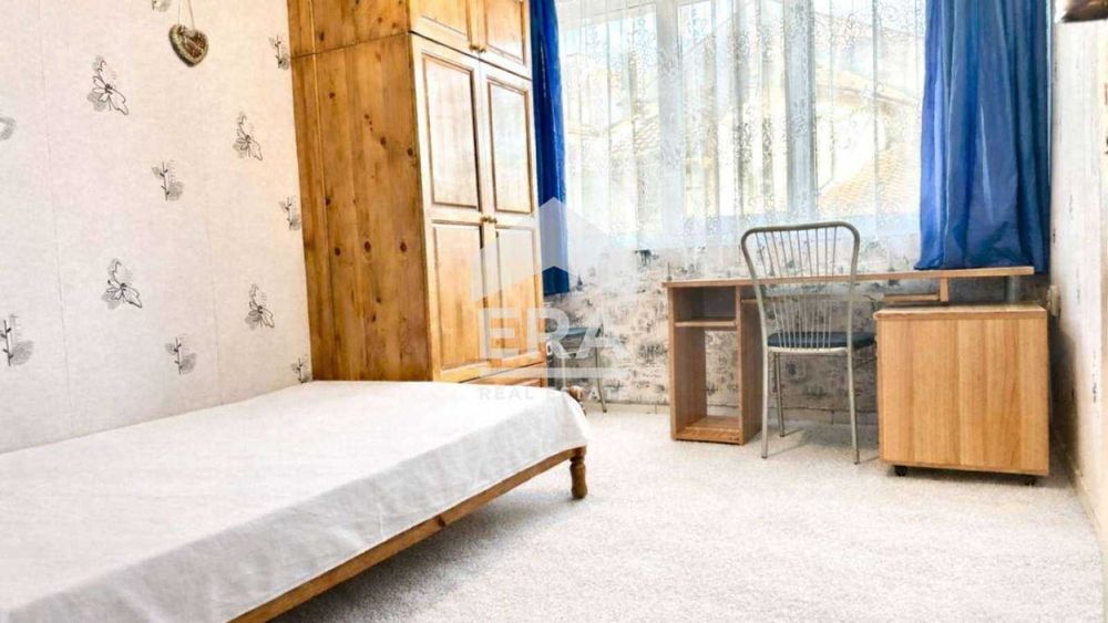 Продава се Тристаен апартамент в Варна, Център - 80 кв.м за 892 €/кв.м - Снимка #6