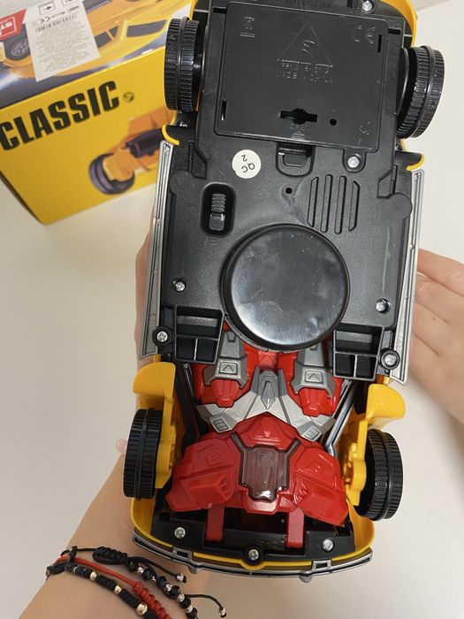 Трансформер Кола - Робот с пушек - RACING CAR