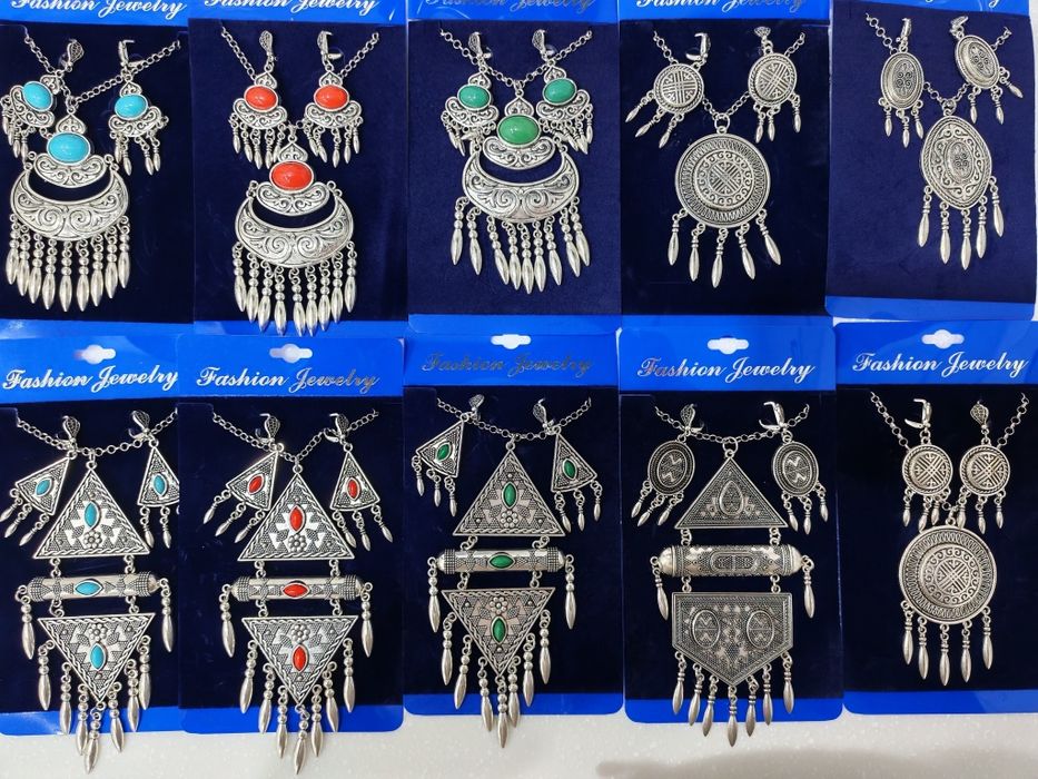 Набр Национальных украшений