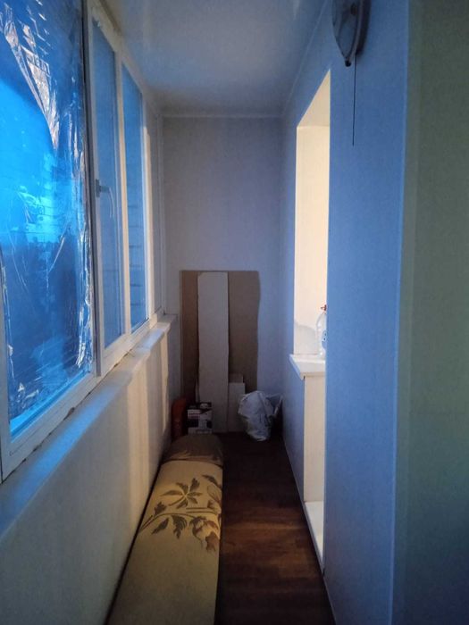 продается 3 ком кв  р-н Казахстан