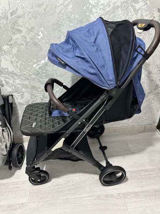 Продам коляску чемодан Boyi