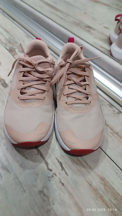 Дамски маратонки Nike 38