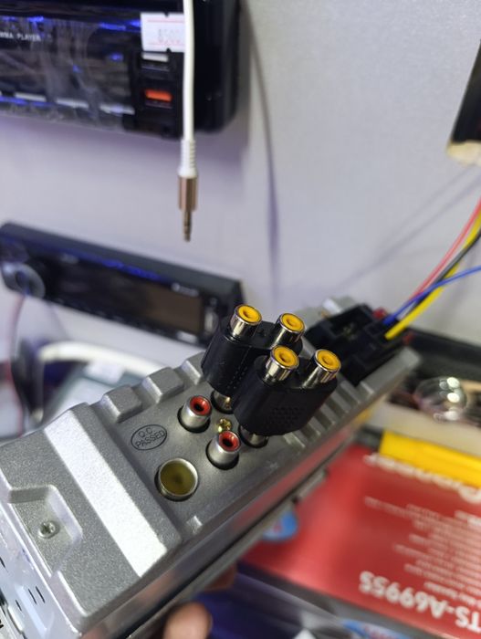 Тюльпан для автомагнитолы