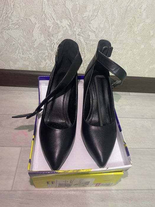 Продаю новые туфли 34 размер