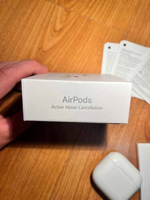 Apple Airpods 4 ANC