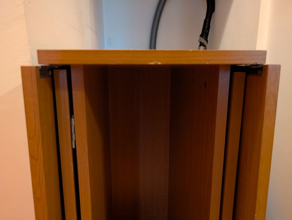 Vând Masa Pliabila 156cm din pal cu role