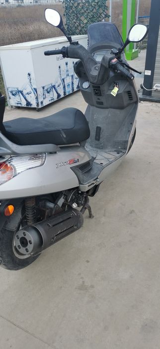 Vând kimco yager gt200i