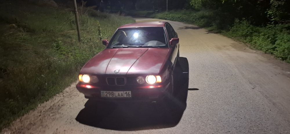 Продам  машину bmw e34