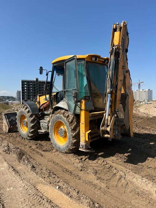 Экскаватрр- Погрузчик JCB 4CX SM