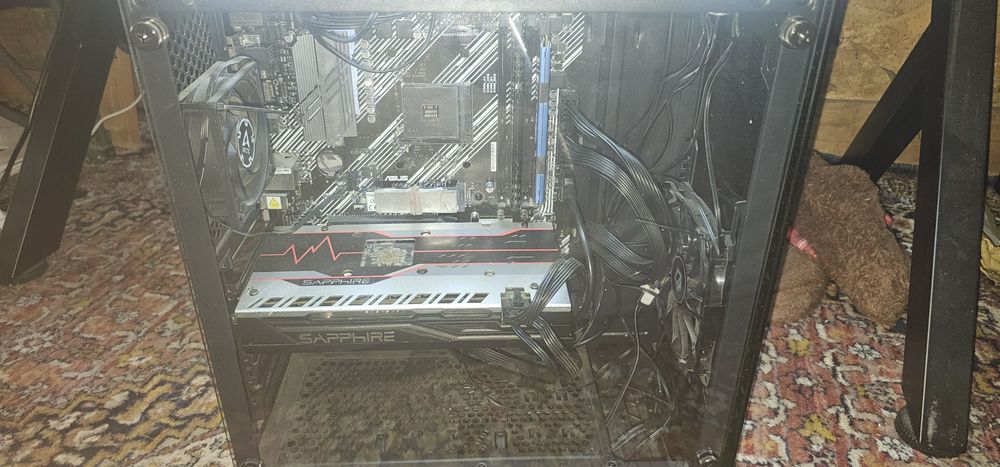 Se vinde Pc pentru piese