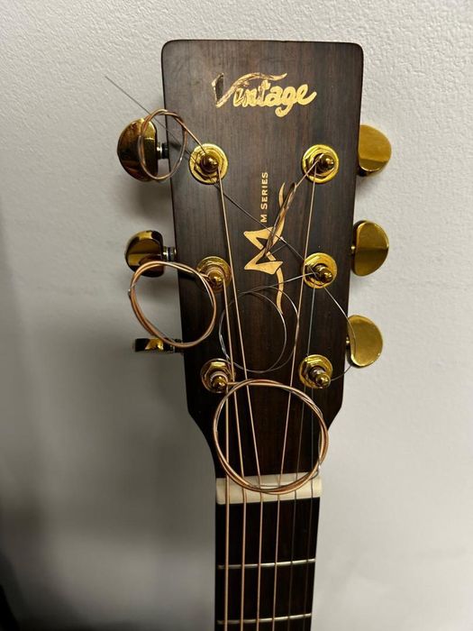 Chitara acustica Vintage VE400MH -D-