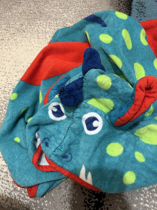 Poncho cu gluga model Dragon