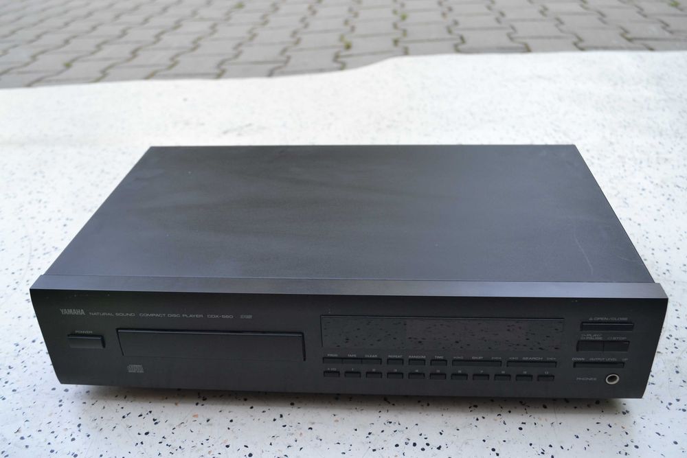 Cd player Yamaha CDX 560