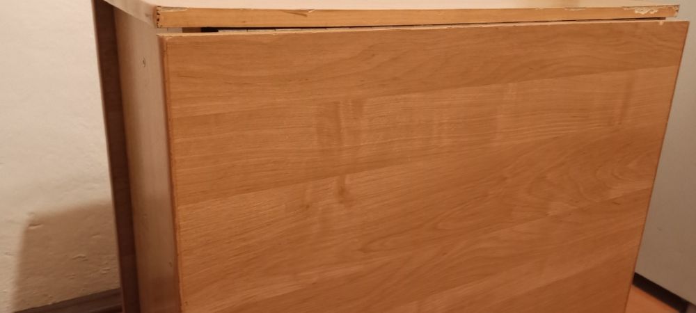 Продам стол недорого