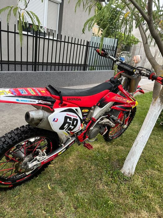 Honda crf 450 r (full cros )
