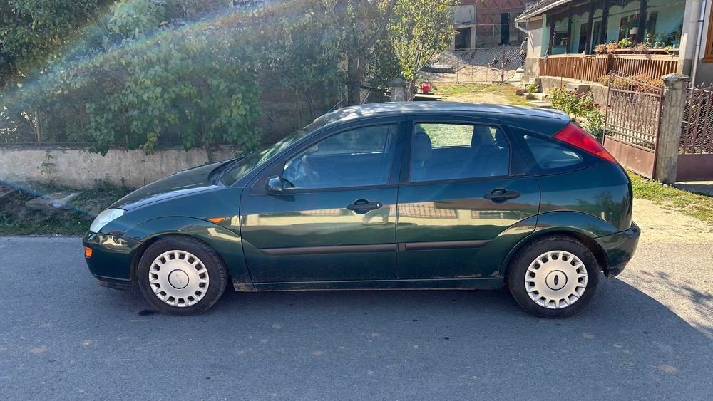FORD Focus 2004 — imagine 5