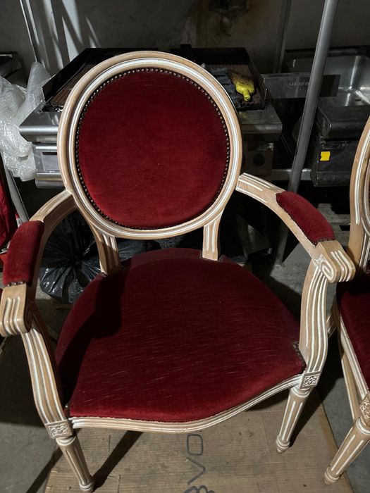 Vand scaune diverse modele