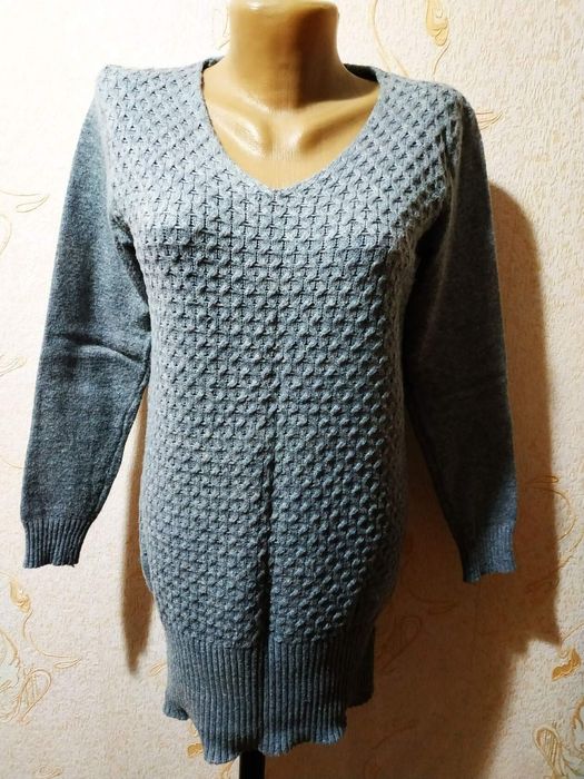 Жен. кофточки 48 размера.