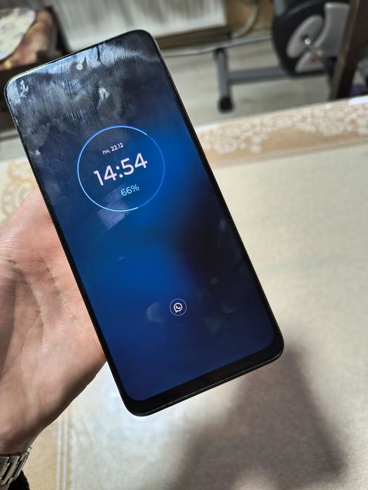 Продавам тел. moto g32