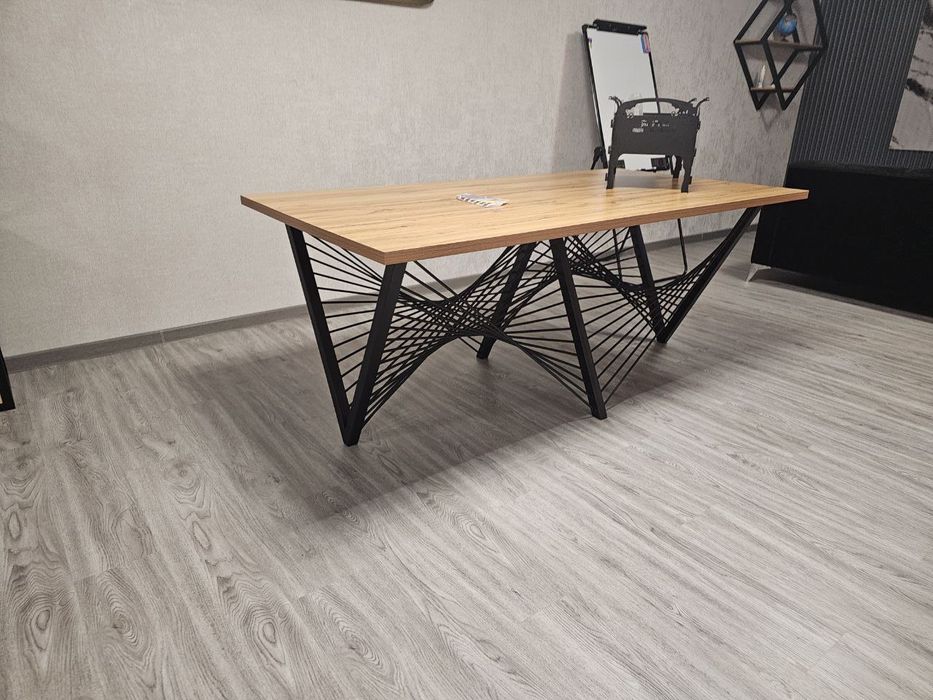 Лофт мебель, долговечные изделия с металлическим каркасом.